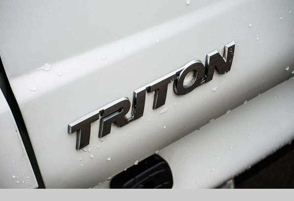 2014 Mitsubishi Triton GLX Manual