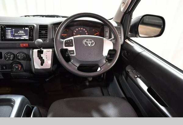2017 Toyota Hiace Commuter Automatic