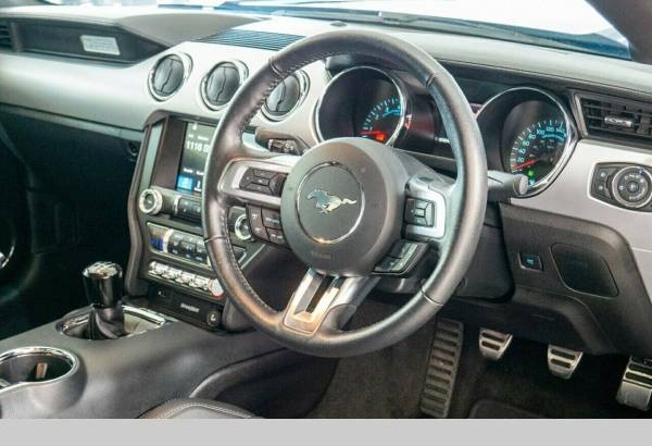 2016 Ford Mustang FastbackGT5.0V8 Manual