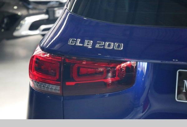 2022 Mercedes-Benz GLB GLB200 DCT Automatic