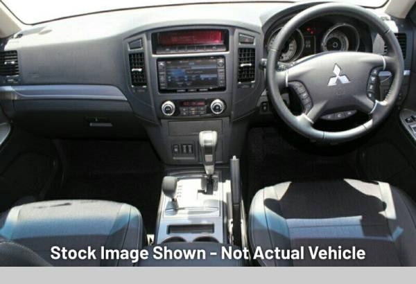 2013 Mitsubishi Pajero VR-X LWB (4X4) Automatic