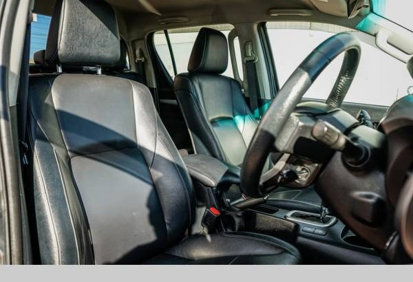 2015 Toyota Hilux SR5(4X4) Automatic
