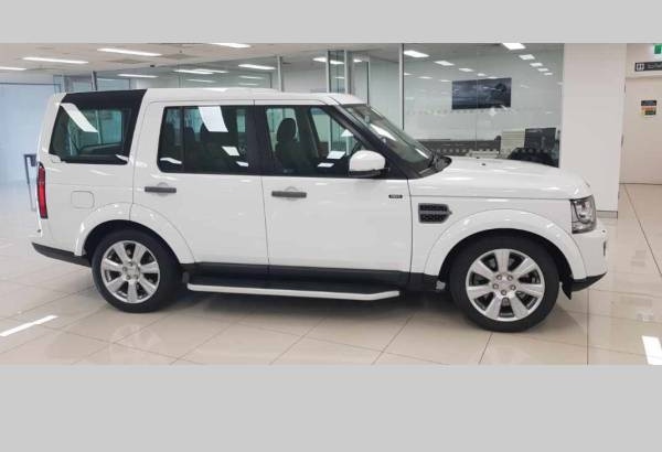 2015 LandRover Discovery4 3.0TDV6 Automatic