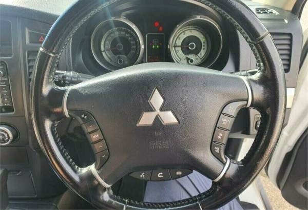 2014 Mitsubishi Pajero VR-XLWB(4X4) Automatic