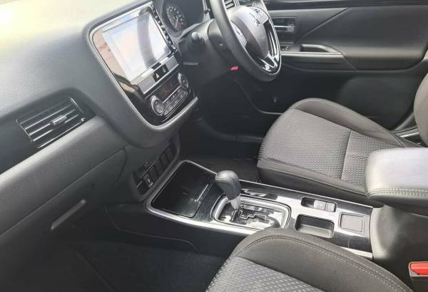 2019 Mitsubishi Outlander ES7Seat(2WD) Automatic