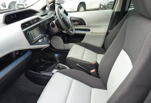 2014 Toyota PriusC Hybrid Automatic