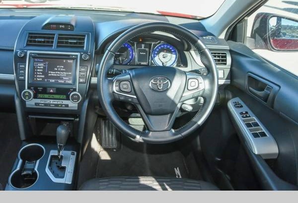 2017 Toyota Camry RZS.e. Automatic
