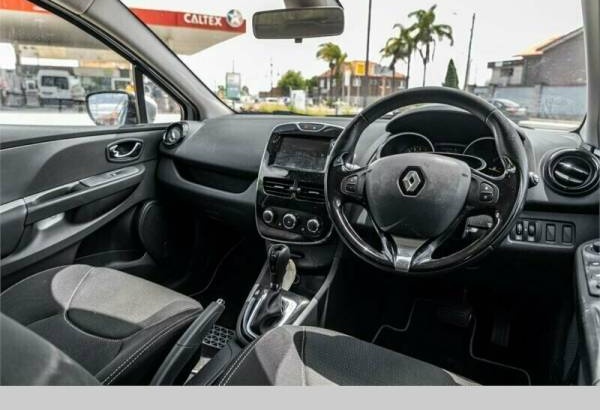 2014 Renault Clio Expression Automatic