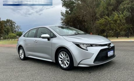 2022 Toyota Corolla Ascent Sport + Navigation Automatic