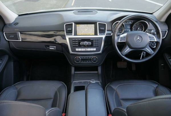 2012 Mercedes-Benz ML350 CDI Bluetec (4X4) Automatic