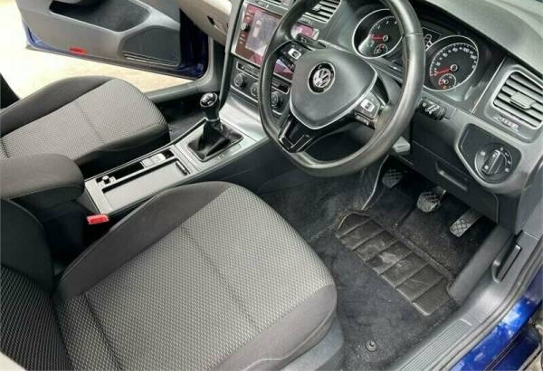 2017 Volkswagen Golf 110TSITrendline Manual