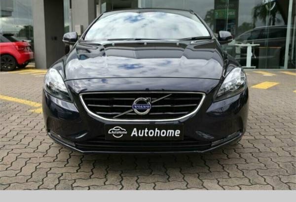 2016 Volvo V40 T3Kinetic Automatic