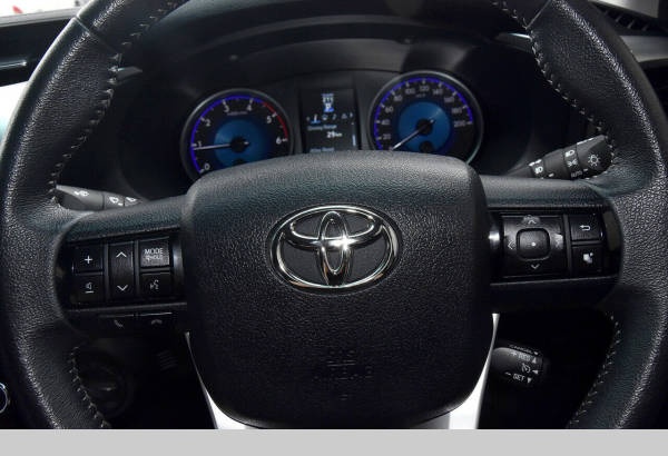 2017 Toyota Hilux TRDBlack(4X4) Automatic