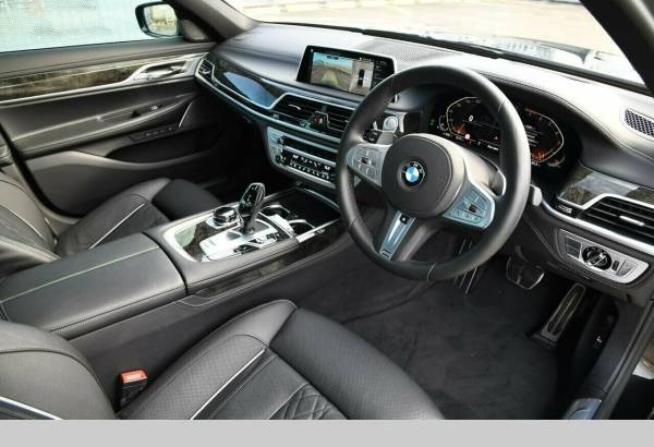 2020 BMW 740I - Automatic
