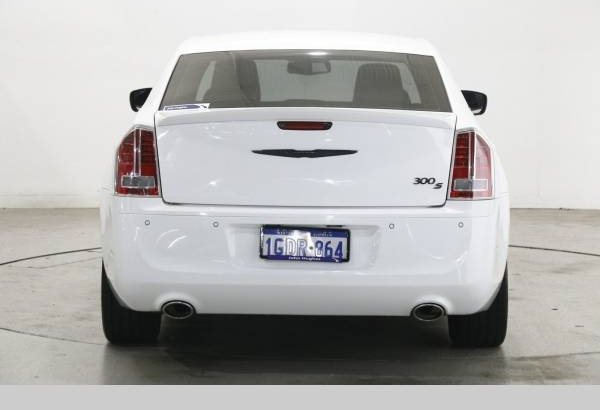 2014 Chrysler 300 S Automatic