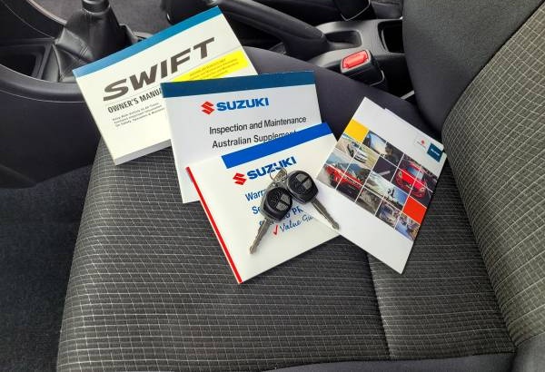 2015 Suzuki Swift  Manual