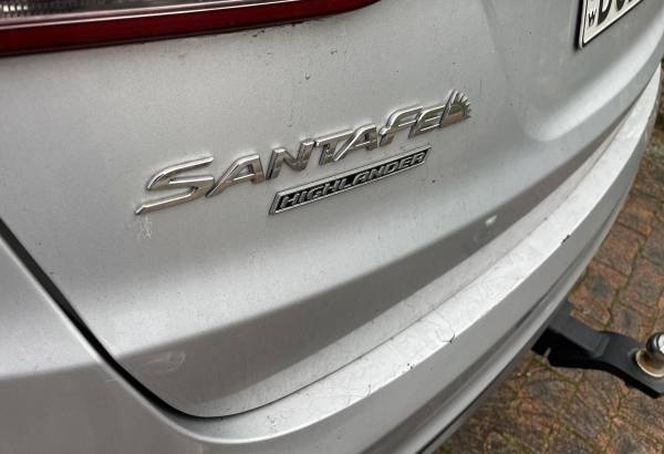 2016 Hyundai Santa FE  Automatic