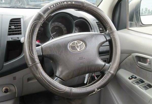 2009 Toyota Hilux SR(4X4) Manual