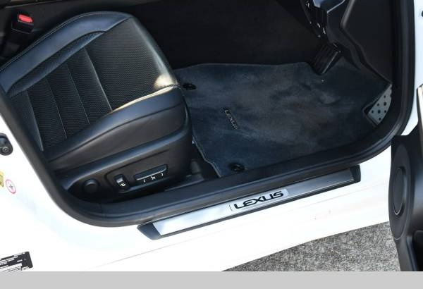 2015 Lexus IS300H FSportHybrid Automatic