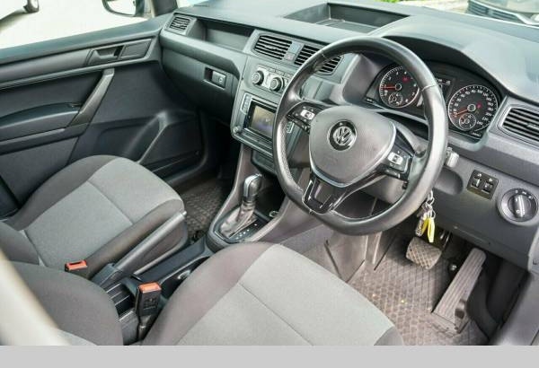 2017 Volkswagen Caddy MaxiVANTSI220 Automatic