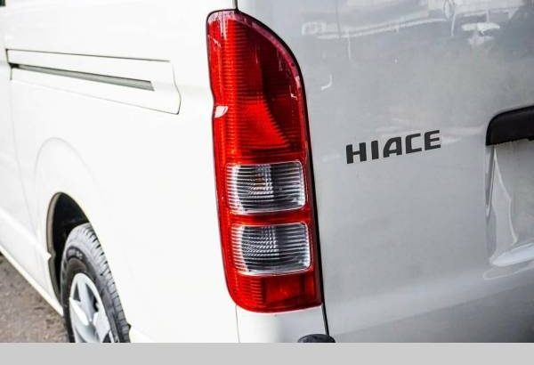 2016 Toyota Hiace LWB Automatic