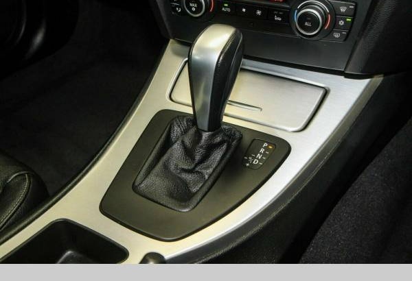 2011 BMW 323I Lifestyle Automatic