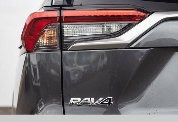 2019 Toyota RAV4 Cruiser AWD Hybrid Automatic