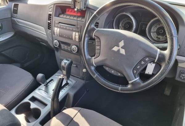 2014 Mitsubishi Pajero GLX-R LWB (4X4) Automatic