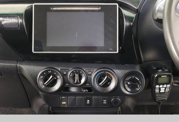 2017 Toyota Hilux SR (4X4) Automatic