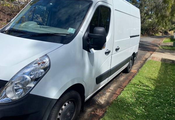 2017 Renault Master  Automatic