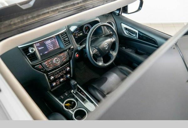 2015 Nissan Pathfinder ST-L (4X2) Automatic