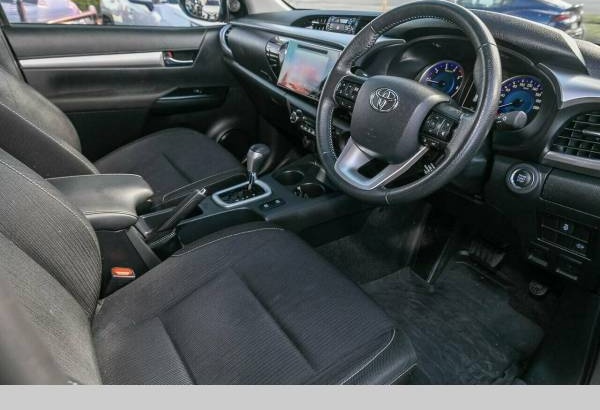 2019 Toyota Hilux SR5(4X4) Automatic