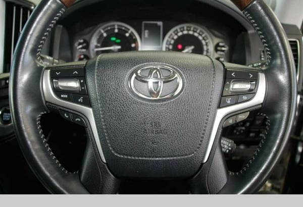 2017 Toyota Landcruiser Sahara(4X4) Automatic